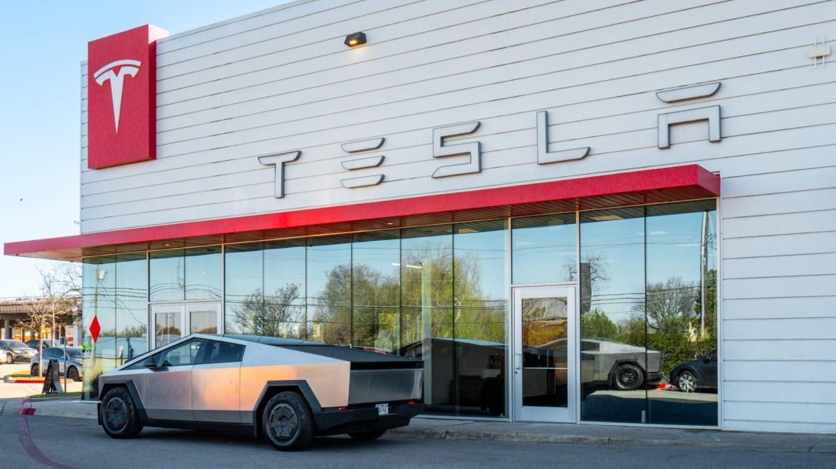 HSBC flags alarming risk for Tesla stock investors