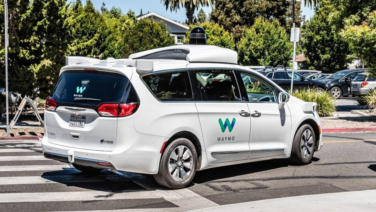 Waymo ride quietly arrives in a new key U.S. city