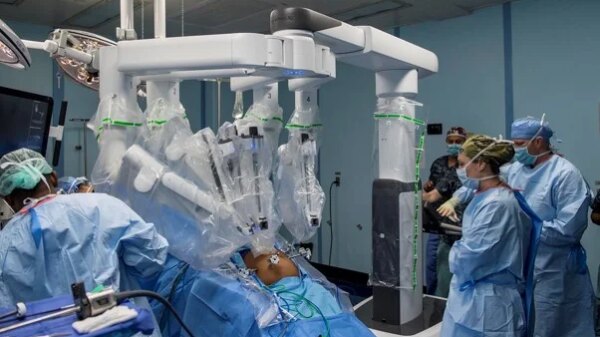 Researchers Say Robot-Assisted Surgery Shows Clinical Advantages Over Laparoscopic Surgery for Gastric Cancer