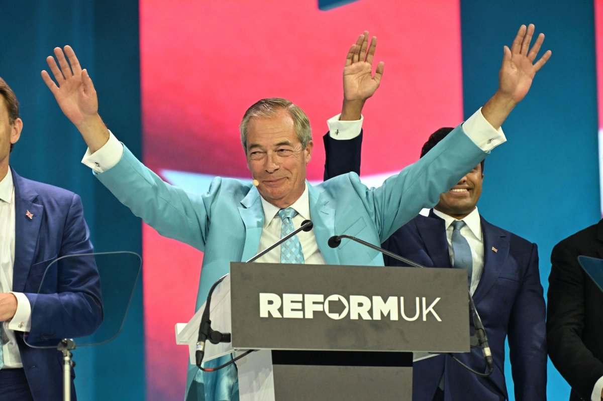 Farage Defiant Despite Reform’s Conference Growing Pains