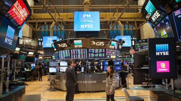 Stocks Rally as Crude Prices and Bond Yields Fall