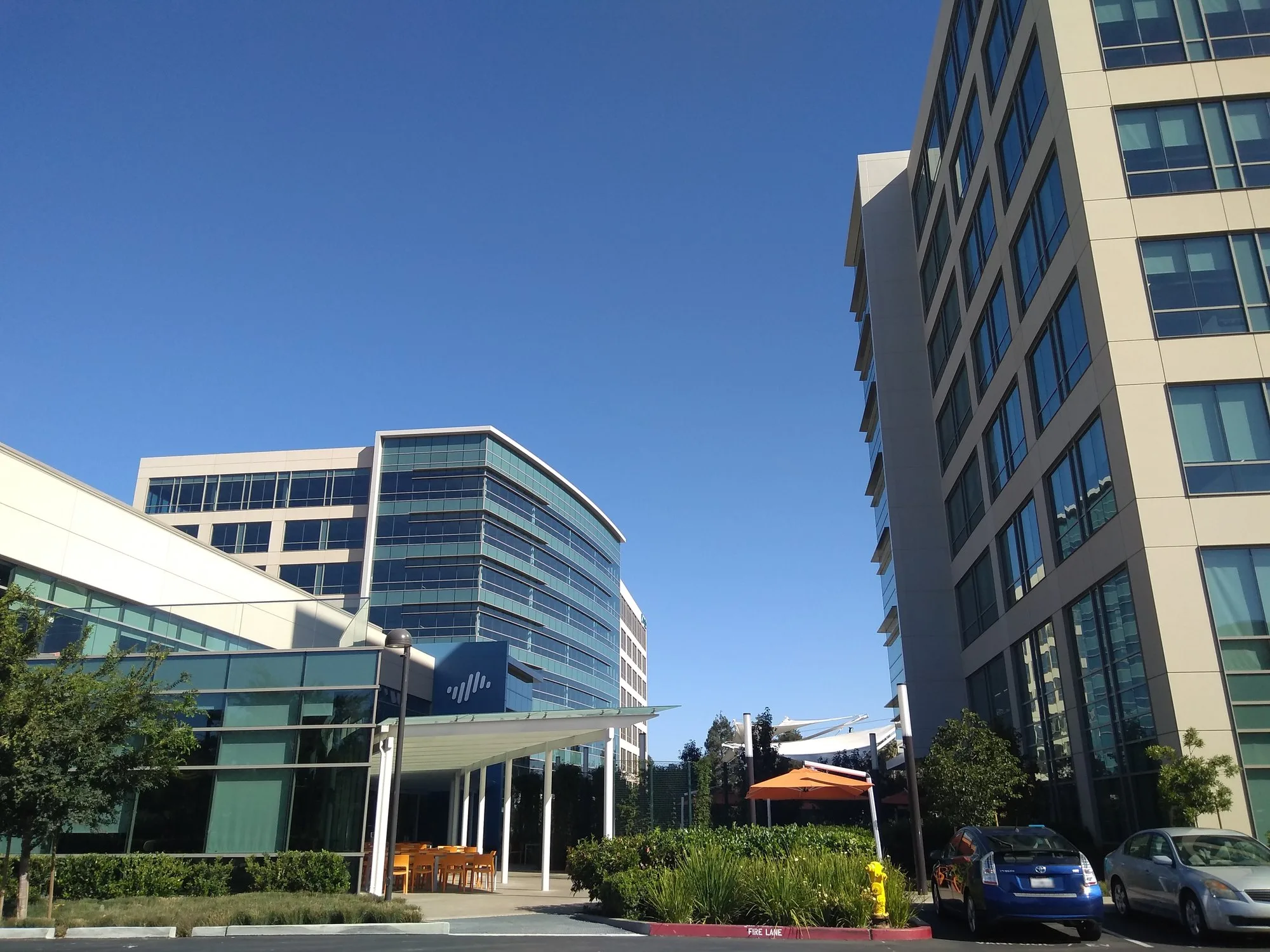 Palo Alto Networks Closes at $419.91, Up 3.23%, as…
